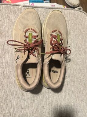 On-Cloud Men’s “WalkGood” Running Shoes Size 14